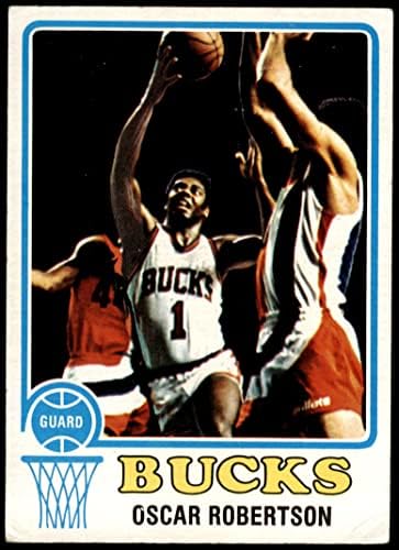 1973 Topps 70 Oscar Robertson Milwaukee Bucks (Kosárlabda Kártya) VG+ Dollárt Cincinnati