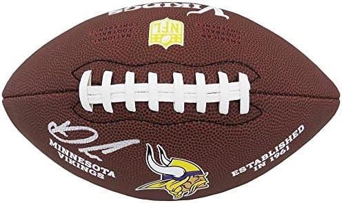 Dalvin Szakács Aláírt Minnesota Vikings Wilson Barna Logó NFL Labdarúgó - Dedikált Focilabda